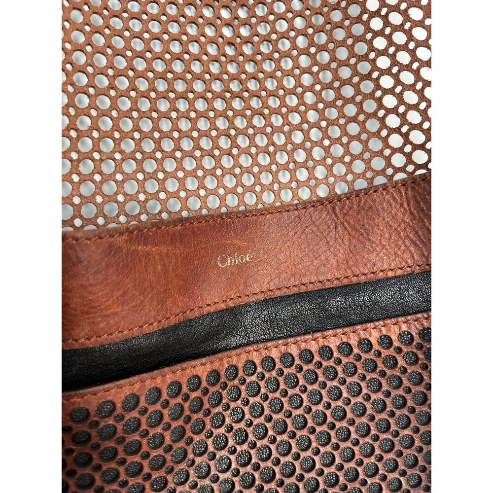 Chloe Brown Shoulder Bag - Picture 3 of 11